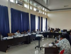 Wakil Ketua II DPRD Balut, Abukar O. Sumail, Pimpin Rapat Kerja Pansus Terkait Pembahasan LKPJ Bupati Tahun 2024
