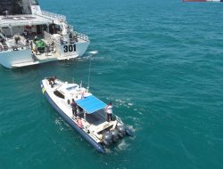 30 ABK Diselamatkan Oleh Bakamla RI Misi Kemanusiaan Diperairan Utara Berakit, Kepulauan Riau.