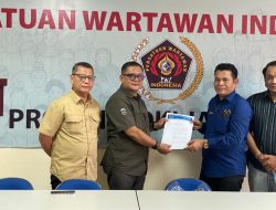 PWI Jaya  Serahkan SK, Rudolf Simbolon Kini Plt Ketua Pokja Walikota Jakarta Timur