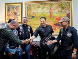 Terima Pengurus Black Hawk Batavia MC, Bamsoet Ajak Komunitas Otomotif Jadi Perekat Sosial dan Penggerak Ekonomi Rakyat