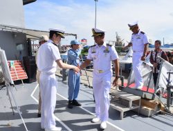 KAPAL PERANG JEPANG MASUKI PERAIRAN TELUK JAKARTA