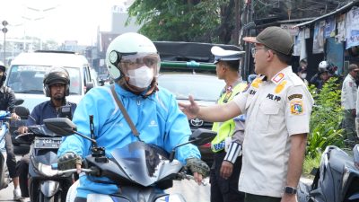 Pemkot Jaktim Gelar Operasi Bina Tertib Praja, Trotoar dan Pedestrian Jadi Sasaran Penertiban