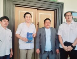 Pemohon Praper Victor Lasut  bersama Advokat  Hadirkan Ahli di Persidangan .”Bukti yang diperoleh melalui cara yang tidak sah tidak dapat diakui dalam proses hukum”Sidang Praper Hari Keempat.