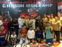 Ghosun Iron Camp Fokus Cetak Atlet Berkarakter, Kirim 10 Petinju ke Kejuaraan Surabaya 2026
