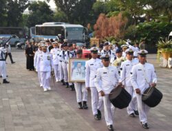 Wujud Penghormatan, Dankodaeral III Hadiri Persemayaman Dan Pemakaman Laksamana TNI (Purn) Achmad Sutjipto
