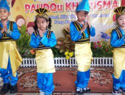 Wisuda PAUDQU Kharisma Ciawi: Do’a, Tarian Papua-Aceh-Riau, dan Pesan Generasi Berprestasi
