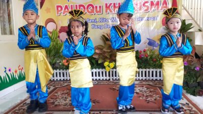 Wisuda PAUDQU Kharisma Ciawi: Do’a, Tarian Papua-Aceh-Riau, dan Pesan Generasi Berprestasi