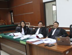 Sidang Dugaan Tipikor Pertambangan HWR: Advokat Para Terdakwa tegaskan Ahli Pertama Dinilai Positif bagi Terdakwa, Pembela juga Sanggah Hasil Audit Investigasi Kerugian Negara.,Advokat ungkap Fakta .,Selain itu 2 Terdakwa selalu Bersikap Sopan & Jujur di Persidangan.